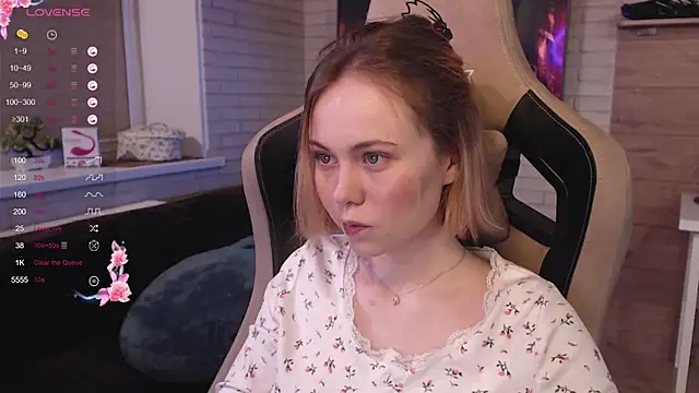 lucy mirror online show from 9, 10, 2025