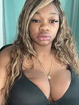 Snapshot of CharismaaBanx chatting on 9, 2, 2025 CharismaaBanx online show from 9, 2, 2025