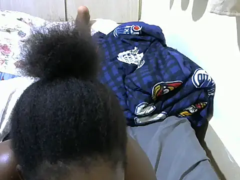 Snapshot of queen-sasha chatting on 28, 2, 2025 queen-sasha online show from 28, 2, 2025