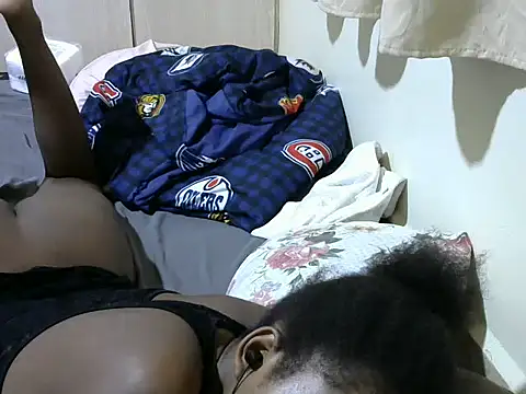 Snapshot of queen-sasha chatting on 28, 2, 2025 queen-sasha online show from 28, 2, 2025