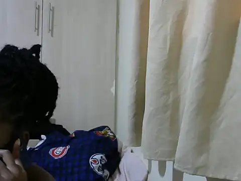 Snapshot of queen-sasha chatting on 7, 3, 2025 queen-sasha online show from 7, 3, 2025