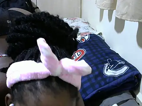 Snapshot of queen-sasha chatting on 10, 3, 2025 queen-sasha online show from 10, 3, 2025