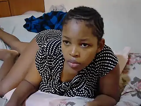 Snapshot of queen-sasha chatting on 15, 9, 2025 queen-sasha online show from 15, 9, 2025