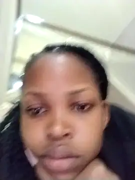 Snapshot of queen-sasha chatting on 18, 10, 2025 queen-sasha online show from 18, 10, 2025