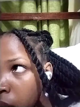 Snapshot of queen-sasha chatting on 19, 10, 2025 queen-sasha online show from 19, 10, 2025