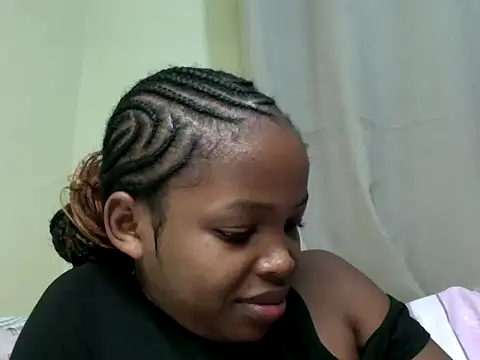 Snapshot of queen-sasha chatting on 9, 5, 2026 queen-sasha online show from 9, 5, 2026