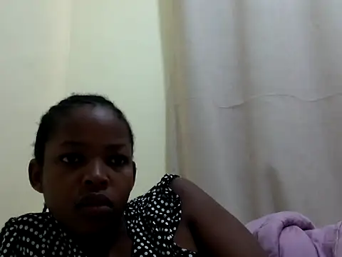 Snapshot of queen-sasha chatting on 25, 5, 2026 queen-sasha online show from 25, 5, 2026