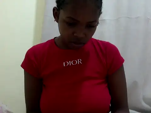 Snapshot of queen-sasha chatting on 28, 5, 2026 queen-sasha online show from 28, 5, 2026