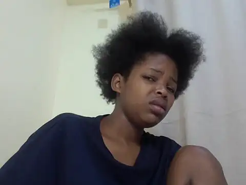 Snapshot of queen-sasha chatting on 8, 6, 2026 queen-sasha online show from 8, 6, 2026