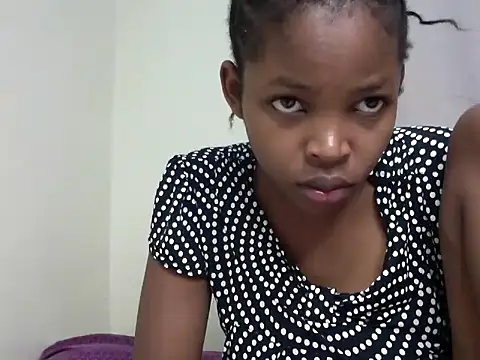 Snapshot of queen-sasha chatting on 23, 6, 2026 queen-sasha online show from 23, 6, 2026