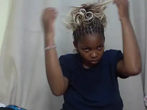 Snapshot of queen-sasha chatting on 1, 7, 2026 queen-sasha online show from 1, 7, 2026