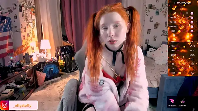 Snapshot of CallMeEffy1 chatting on 20, 12, 2024 CallMeEffy1 online show from 20, 12, 2024