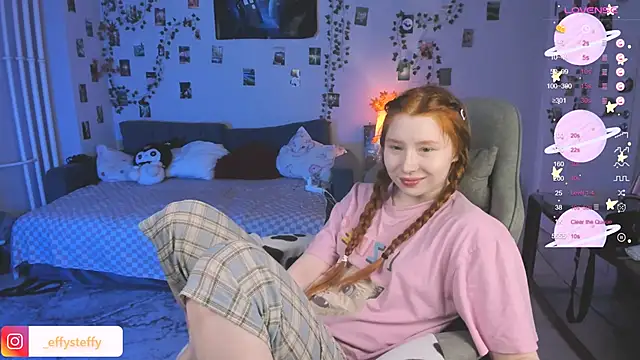 Snapshot of CallMeEffy1 chatting on 21, 9, 2025 CallMeEffy1 online show from 21, 9, 2025