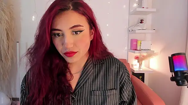 Snapshot of veronicaxx69 chatting on 27, 6, 2026 veronicaxx69 online show from 27, 6, 2026
