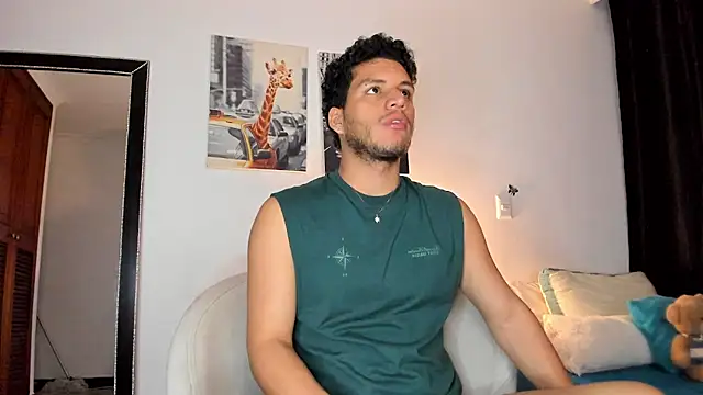Snapshot of Curlblue chatting on 7, 2, 2025 Curlblue online show from 7, 2, 2025