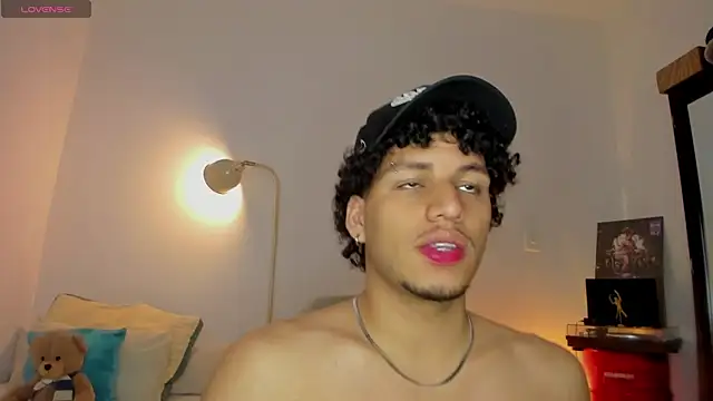 Snapshot of Curlblue chatting on 20, 9, 2025 Curlblue online show from 20, 9, 2025