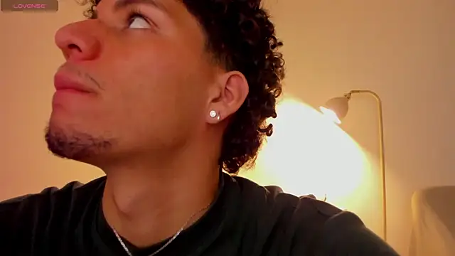 Snapshot of Curlblue chatting on 28, 9, 2025 Curlblue online show from 28, 9, 2025