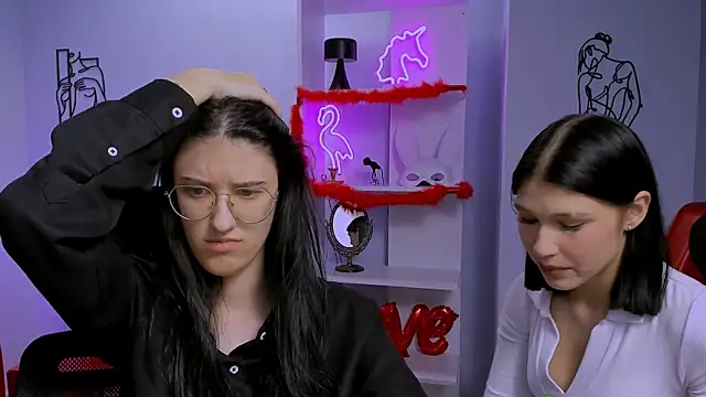 Snapshot of scarlet_mooore chatting on 7, 3, 2025 scarlet mooore online show from 7, 3, 2025