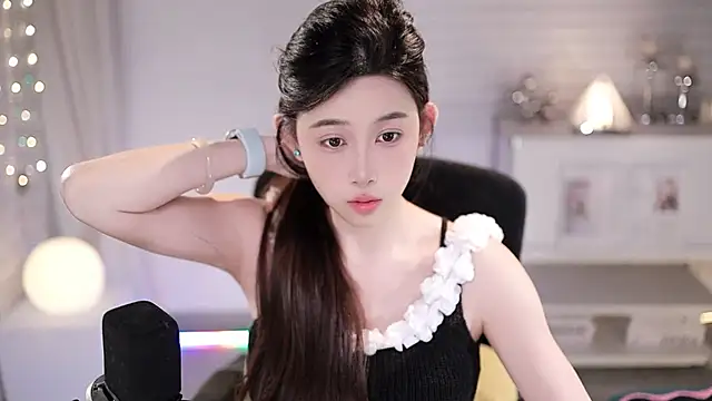 Snapshot of SleepArtist chatting on 23, 7, 2026 SleepArtist online show from 23, 7, 2026