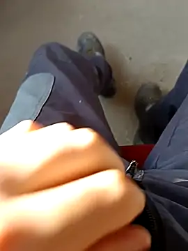 Snapshot of vadszex31 chatting on 10, 3, 2025 vadszex31 online show from 10, 3, 2025