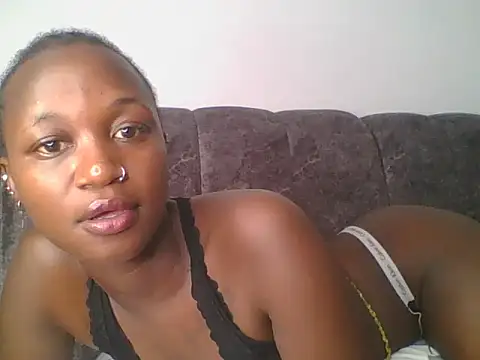 Snapshot of MissLilly1 chatting on 4, 12, 2024 MissLilly1 online show from 4, 12, 2024
