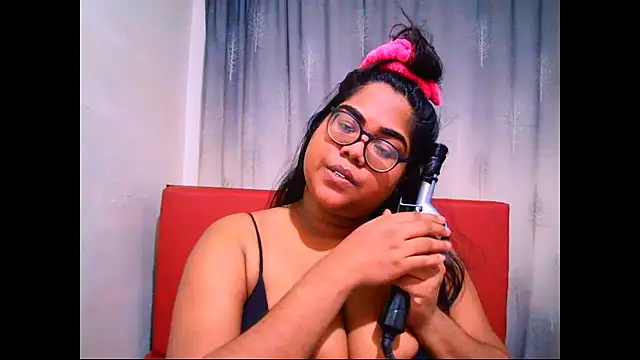 Indian Lola00 online show from 26, 9, 2025