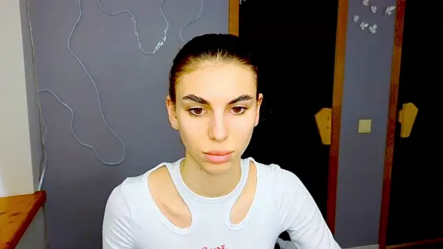 EmmyGreans online show from 4, 2, 2025