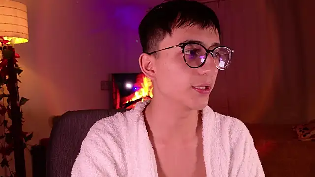 Snapshot of Mr_evan1 chatting on 23, 12, 2024 Mr evan1 online show from 23, 12, 2024