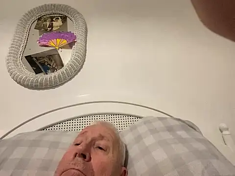 Bossinmidd12 online show from 7, 12, 2024