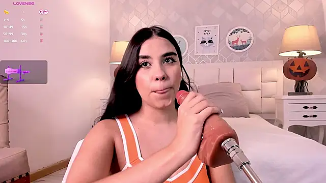 Mara Betancurt online show from 29, 10, 2025