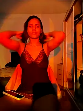 Snapshot of Bella_Anjoss chatting on 29, 12, 2024 Bella Anjoss online show from 29, 12, 2024