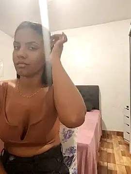 Snapshot of Bella_Anjoss chatting on 21, 1, 2025 Bella Anjoss online show from 21, 1, 2025