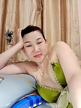 Snapshot of Ana_love2000 chatting on 8, 10, 2025 Ana love2000 online show from 8, 10, 2025
