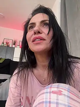 KimKelly13 online show from 17, 1, 2025