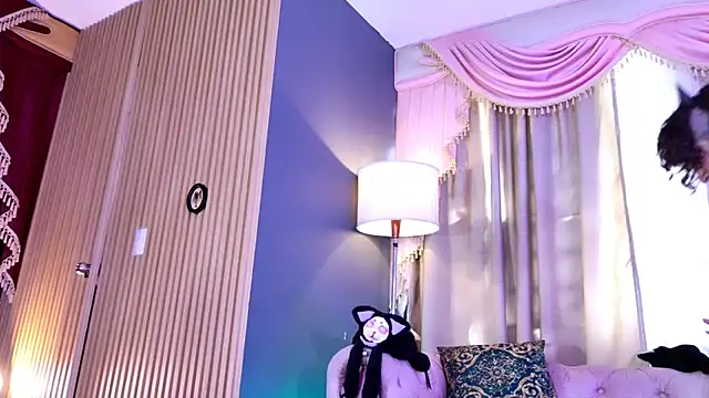 zephirahabney online show from 21, 2, 2026