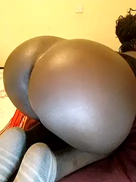Snapshot of Misskhalifa_ chatting on 23, 2, 2025 Misskhalifa online show from 23, 2, 2025
