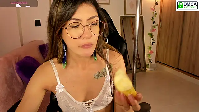 Lilabril online show from 30, 11, 2025