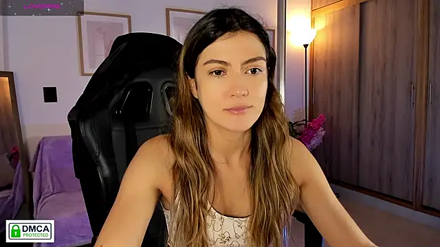 Snapshot of Lilabril chatting on 4, 5, 2026 Lilabril online show from 4, 5, 2026
