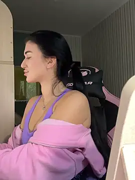 Julietta a online show from 27, 10, 2025