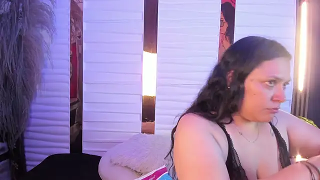 Biiancacox online show from 13, 11, 2025