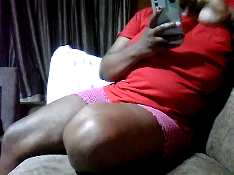 Snapshot of cutey-smile chatting on 17, 3, 2025 cutey-smile online show from 17, 3, 2025