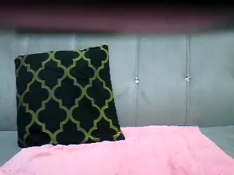 Snapshot of cutey-smile chatting on 21, 3, 2025 cutey-smile online show from 21, 3, 2025