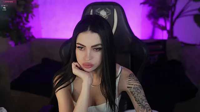 Tina Breeze online show from 9, 3, 2026