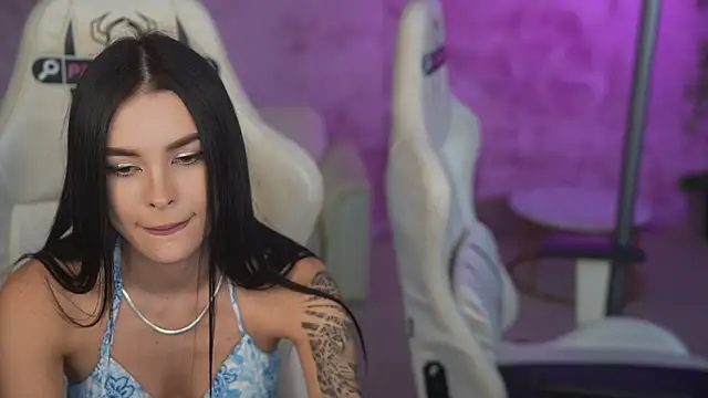 Snapshot of Tina_Breeze chatting on 21, 5, 2026 Tina Breeze online show from 21, 5, 2026