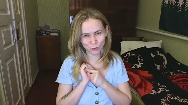 Riley Roo online show from 7, 12, 2024