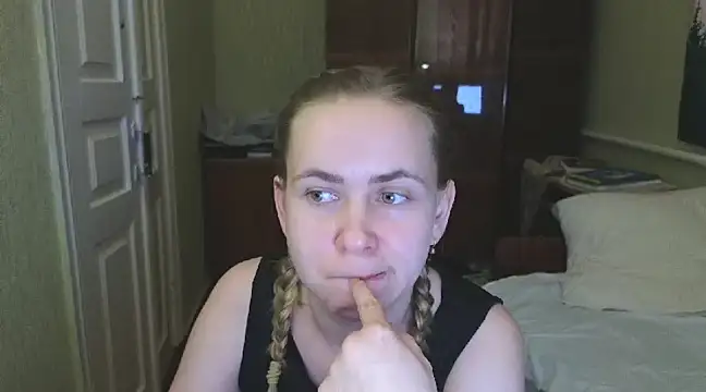 Riley Roo online show from 23, 2, 2025