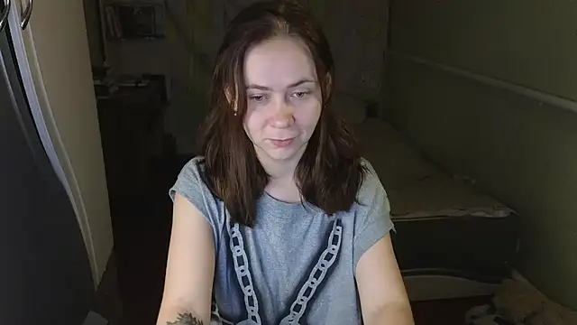 Riley Roo online show from 12, 11, 2025