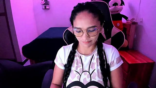 rayza mature 154 online show from 3, 7, 2026