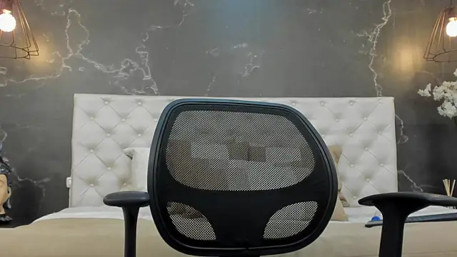 BruceDallas online show from 30, 1, 2025