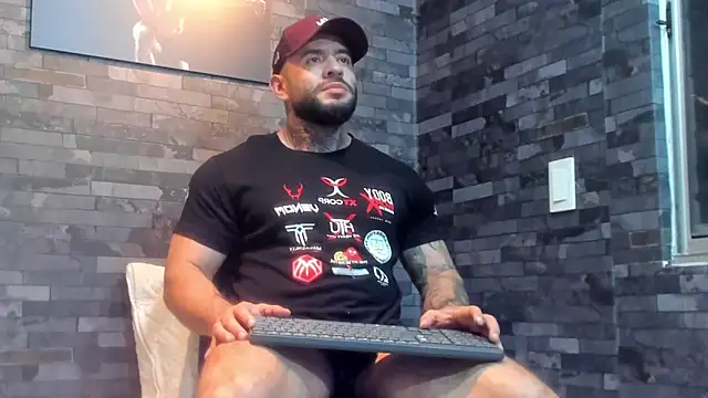 BruceDallas online show from 8, 6, 2026